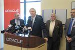 Gov. Kitzhaber speaks at Oracle Corp. in 2013.