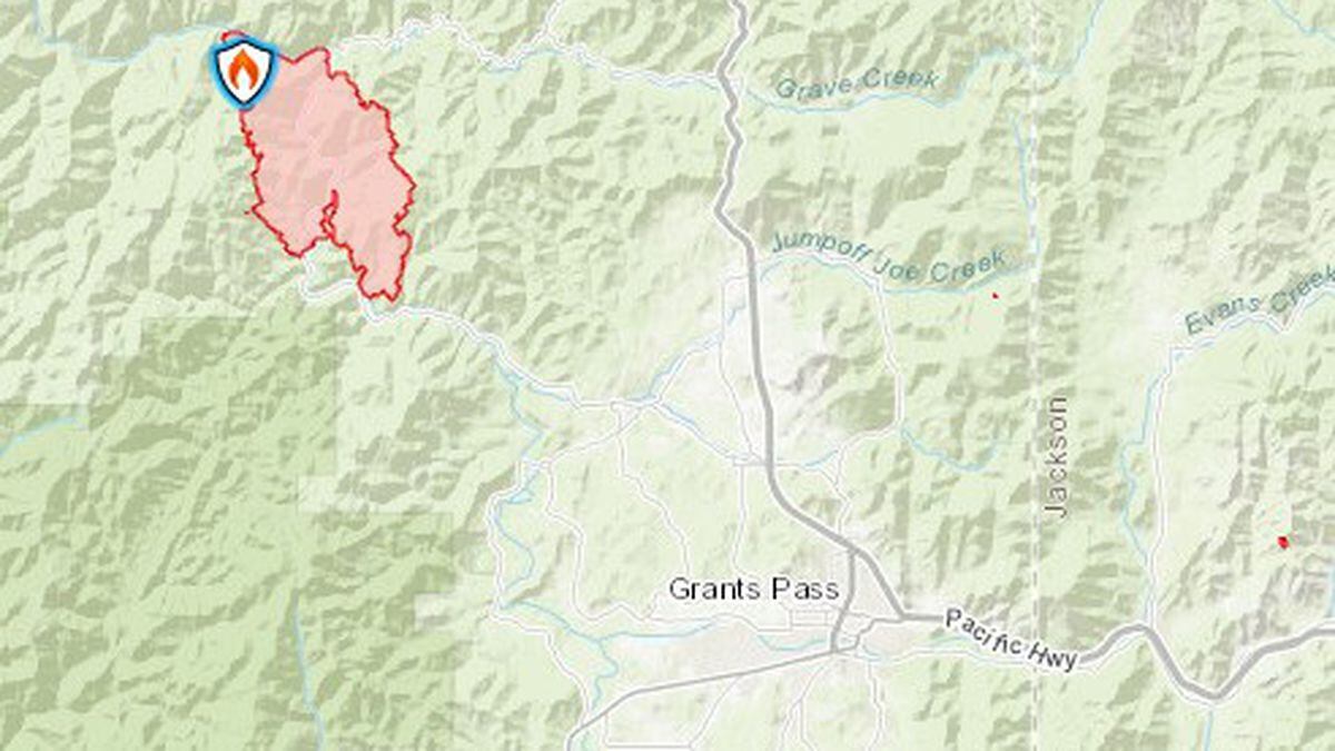Rum Creek Fire threatens more than 7,000 structures in Josephine County