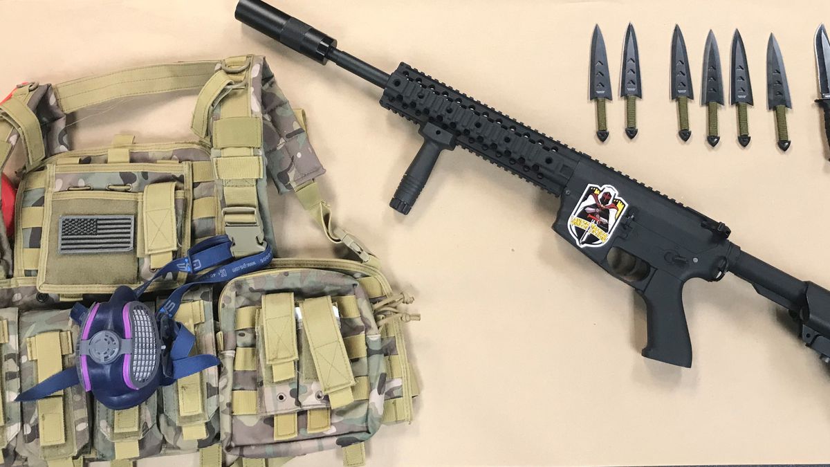 Judge to examine guns found after Bow Street Mall incident as accused  claims haul used for airsoft games