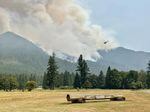 A Sikorsky S-61 helicopter helps out with Lookout Fire operations on 8/14/2023.