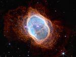 The bright star at the center of NGC 3132, Southern Nebula Ring.