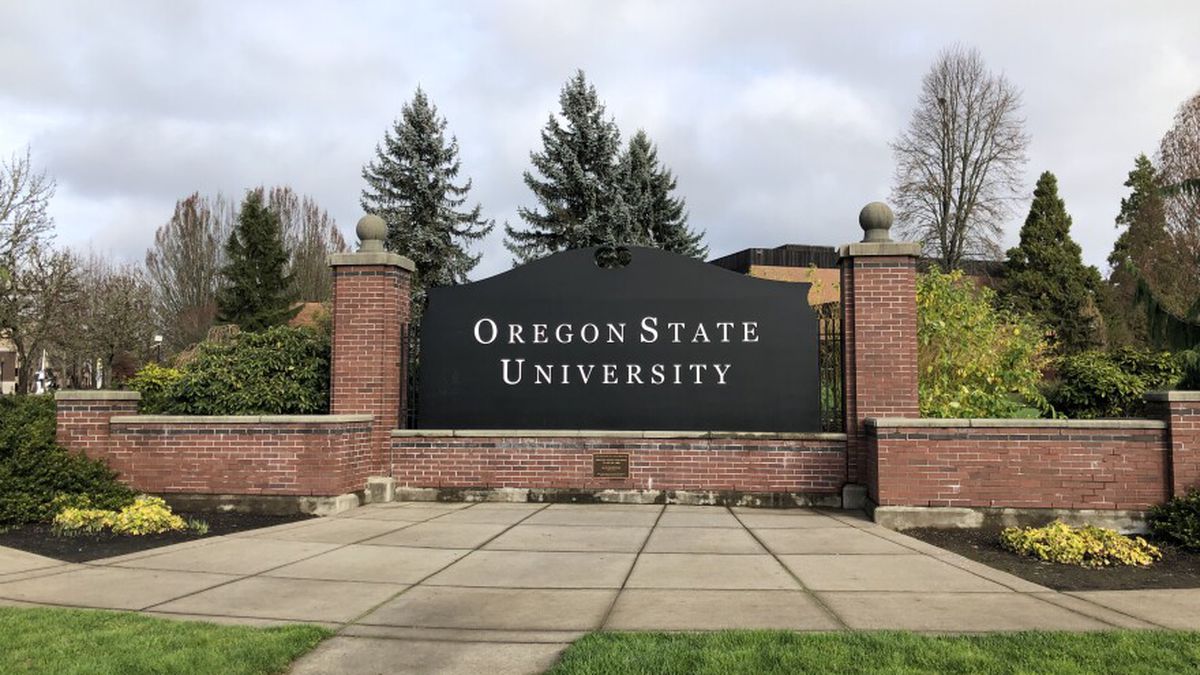 Oregon State University has chosen presidential finalists