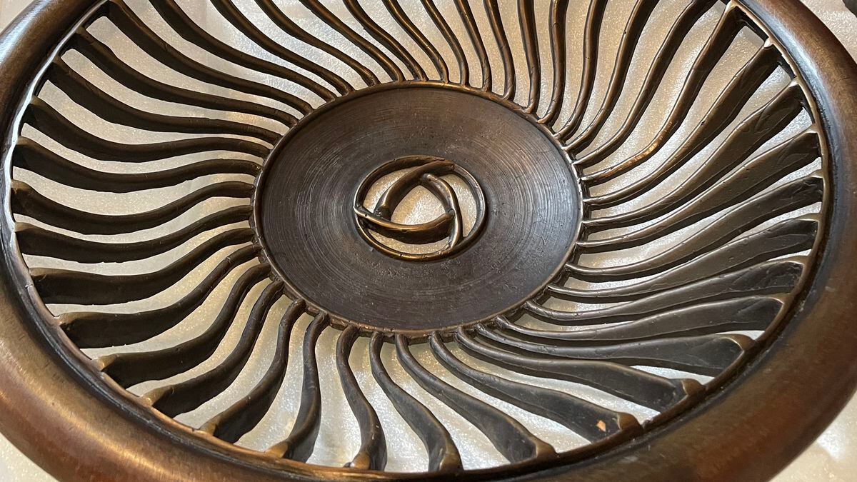 This Oregon artist uses ancient process of lost-wax bronze casting to make fine art bowls