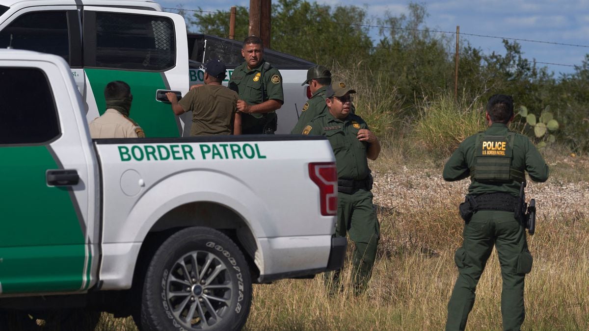 Us Sets A Record For Apprehensions At The Southern Border Opb 4599