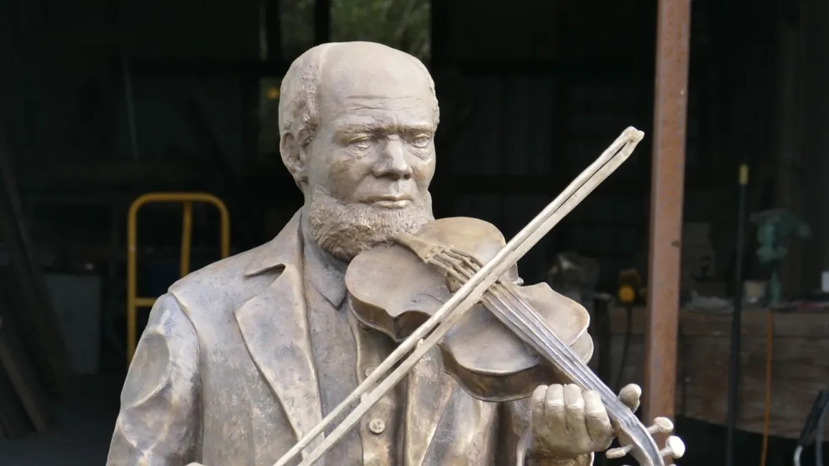 Waldport statue honors Black Oregon luminary