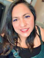 Luz Quevedo artık kirpik ve yüz bakımı yaparak kendi işini yürütüyor
