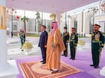 Chinese President Xi Jinping (left) stands beside Saudi Crown Prince and Prime Minister Mohammed bin Salman in Al Yamama Palace, in Riyadh, Saudi Arabia, Dec. 8, 2022.