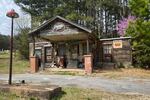 The grocery store that William Lewis Moore stopped in is still standing in Gadsden, Alabama.