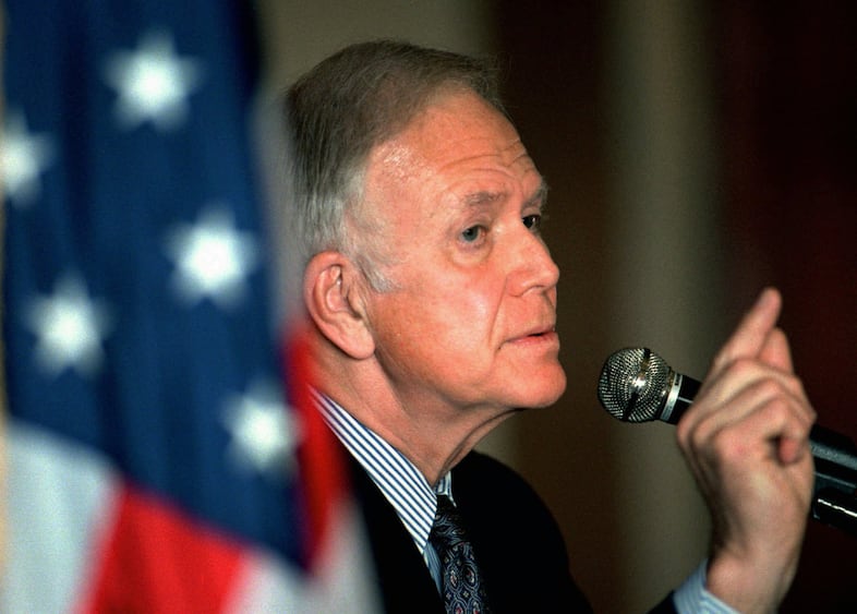 Former Sen. Bob Packwood, driven from office by a sex scandal three years ago, speaks at a rotary luncheon in Gleneden Beach, Ore., Wednesday, April 8, 1998, as he launches a speaking tour aimed at becoming a political player once again. Last month, the disgraced lawmaker-turned-lobbyist hinted at a possible comeback bid for public office and said his five-stop speaking tour was a way of gauging his prospects.