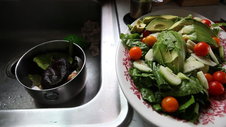 Several Northwest cities are encouraging residents to separate their food scraps at home and put them in a curbside yard waste bin so they can be turned into compost instead of going to the landfill.