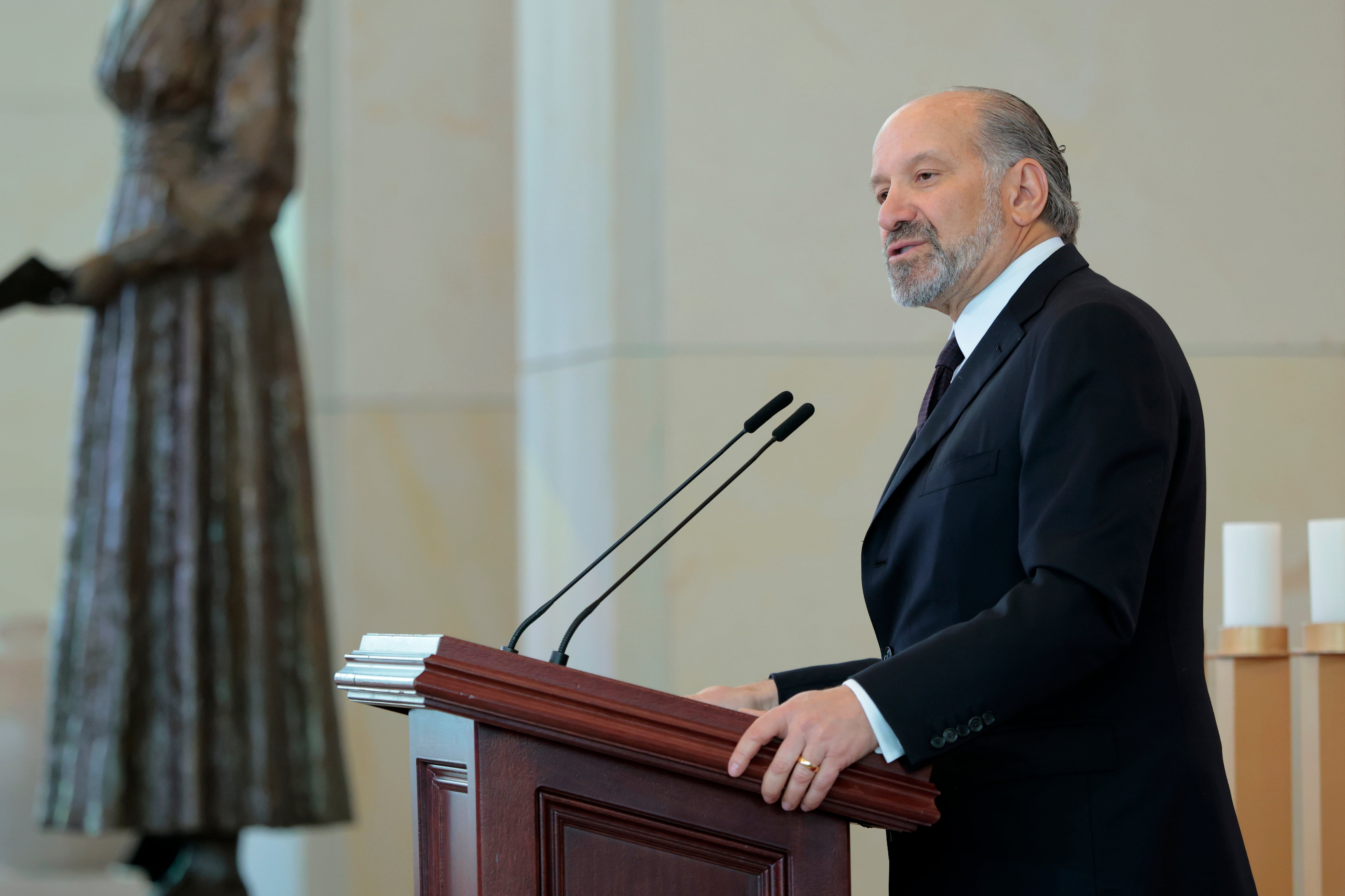 Secretary of Commerce Howard Lutnick delivers remarks at the U.S. Capitol on April 23, 2025 in Washington, D.C.