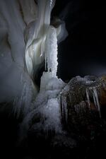 Meltwater within the caves would often freeze into massive ice columns. Temperatures inside the caves fluctuated seasonally as outside air entered through the large cave entrances. Outside air traveling through the caves had the effect of enlarging the passageways.