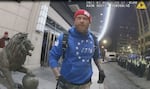 Un matón fue declarado culpable de agredir a un oficial de policía el 6 de enero para una visita Un matón fue declarado culpable de agredir a un oficial de policía el 6 de enero para una visita