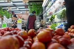 Республіканський бюджетний план рекомендує скоротити вигоди та збільшує витрати на юридичну імміграцію