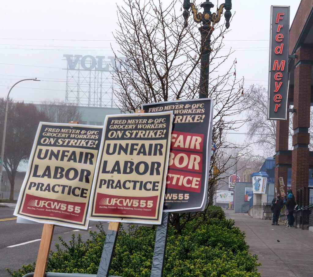 Fred Meyer union authorizes strike. It might impact Boise-area stores