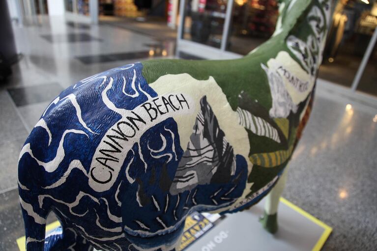 An informal committee of Oregon democrats suggested some iconic images to the painter.