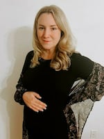 Kate Cox is about 21 weeks pregnant and her fetus has a condition that is almost always fatal. She is also having problems with her own health that has sent her to the emergency room multiple times.