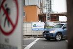Signs alerting drivers and pedestrians to road and sidewalk closures due to the ongoing construction of the Multnomah County Central Courthouse in downtown Portland are visible on Sunday, Jan. 27, 2019.