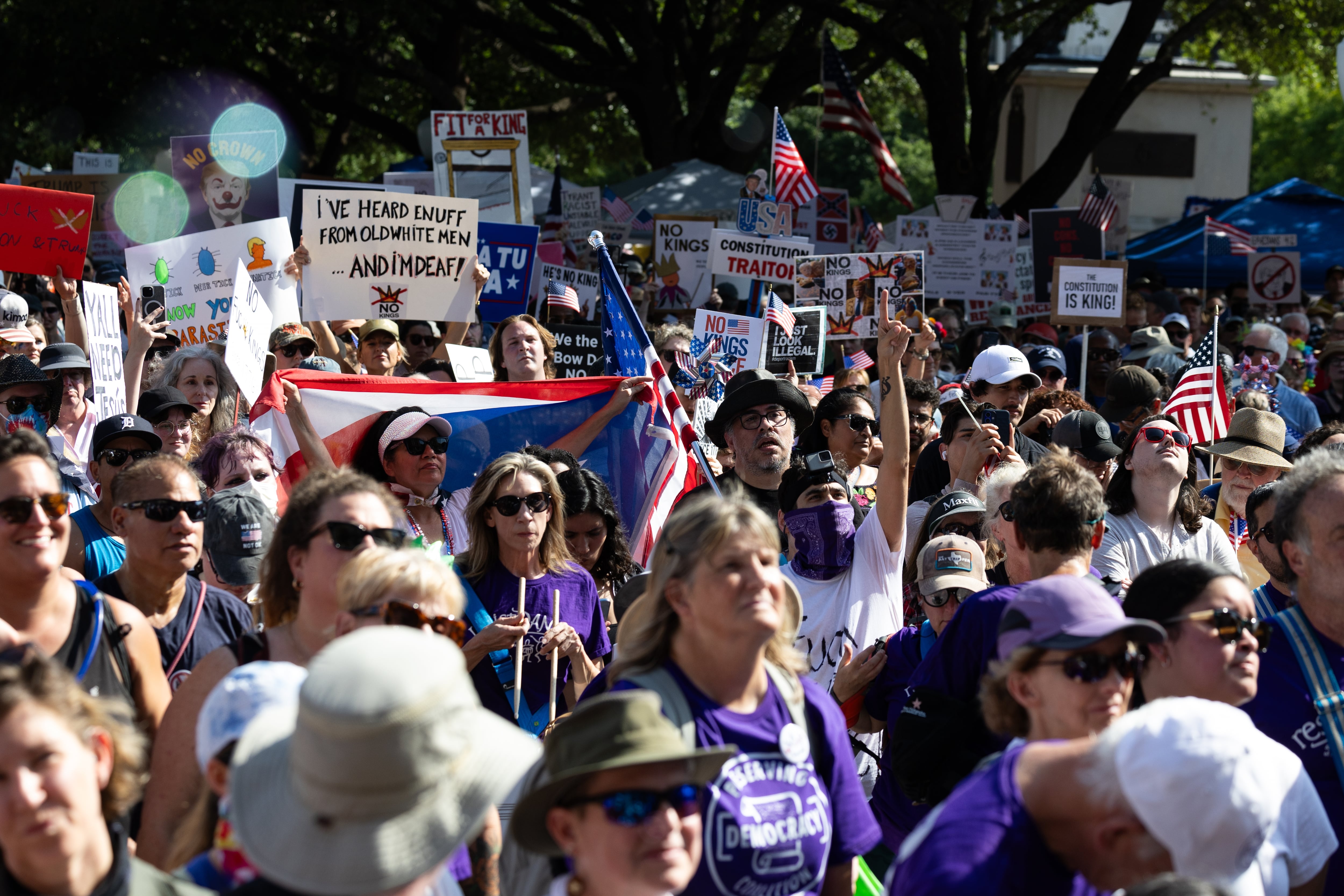 Austin: Thousands of protestors gather during the No Kings protest at the Texas Capitol.