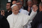 Pope Leo XIV, followed by surgeon Stefano Margaritora, leaves Rome's Agostino Gemelli Polyclinic on Saturday.