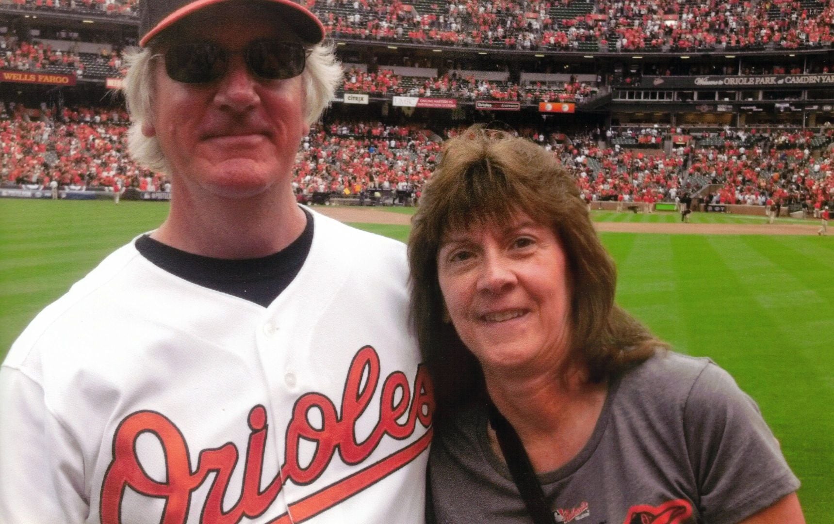 Hinz and his wife at the field in Camden Yards.