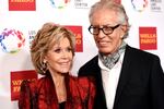 Jane Fonda, left, and Richard Perry pose for a photo at the Los Angeles LGBT Center's 46th Anniversary Gala Vanguard Awards at the Hyatt Regency Century Plaza in Los Angeles, Nov. 7, 2015.