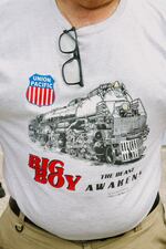 An attendee wears a t-shirt commemorating Union Pacific’s Big Boy No. 4014.