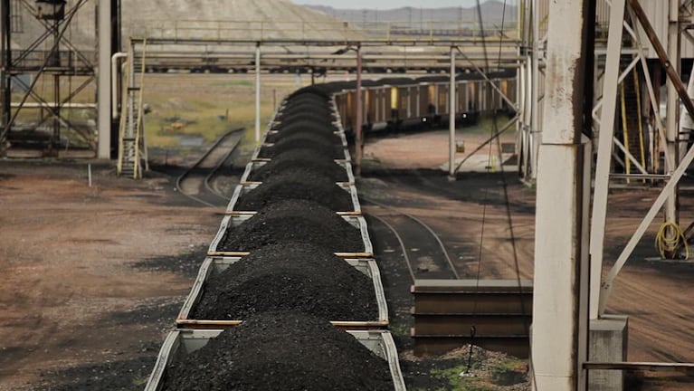 A council of governments in the central Puget Sound region commissioned a study by an independent consultant. It concluded that economic benefits of a proposed coal export terminal would be concentrated in Whatcom County, where it would be built. 