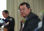 Gu Chujun , Chairman and CEO of Greencool Technology Holdings Ltd. , at their press conference on the company's results at Conrad Hotel. 27 March 2002 (Photo by Dickson Lee/South China Morning Post via Getty Images)