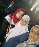 Eman Abusaeid (far right) with her mother, sister Yaqeen and father.