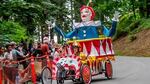 an image of a soapbox car designed to look like a jack in the box clown