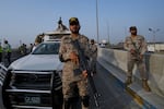 Pakistán dijo que India lanzó misiles en tres bases aéreas dentro del país. Pakistán está en marcha Pakistán dijo que India lanzó misiles en tres bases aéreas dentro del país. Pakistán está en marcha