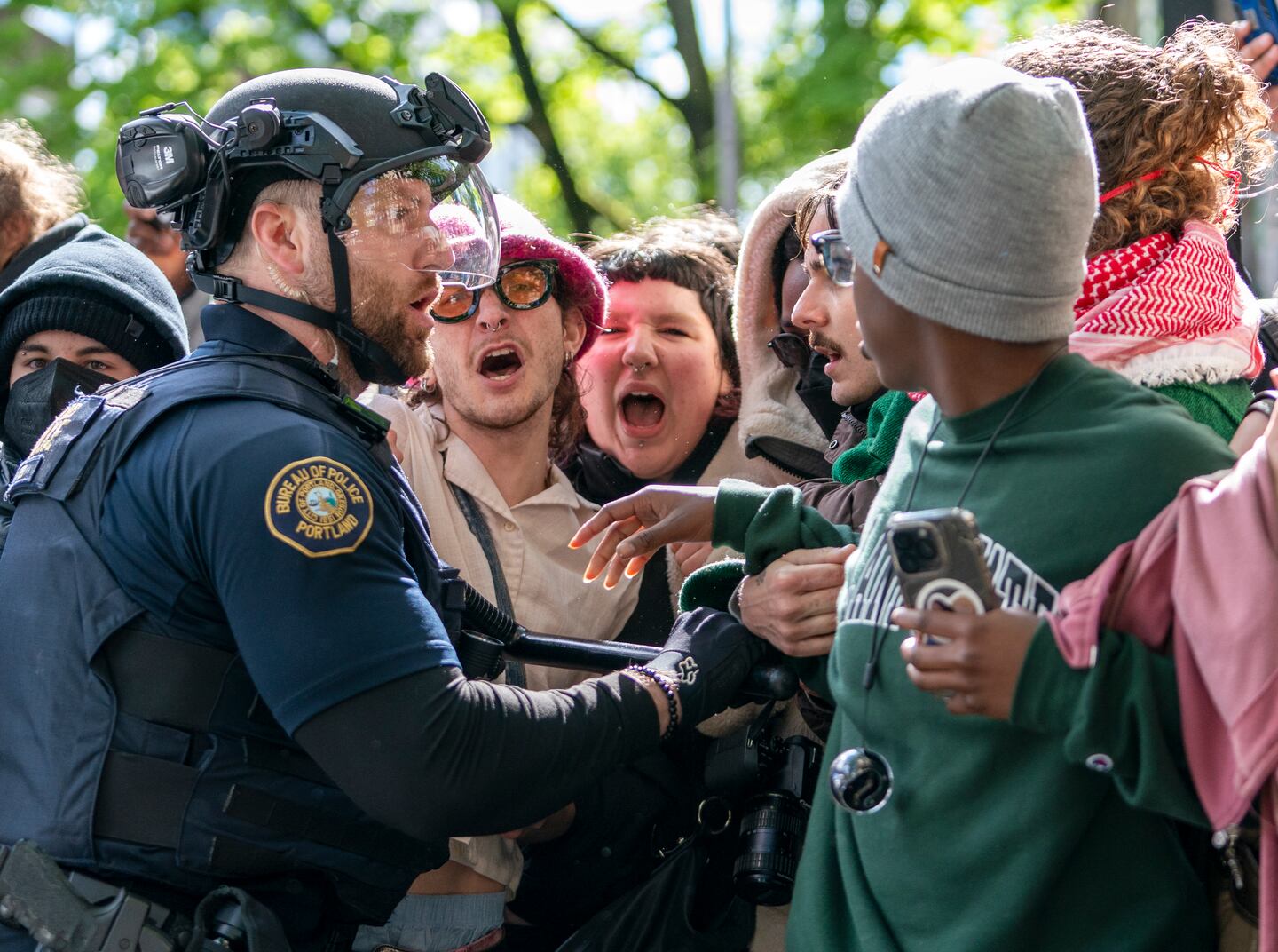 Police clear protesters from Portland State University library - OPB