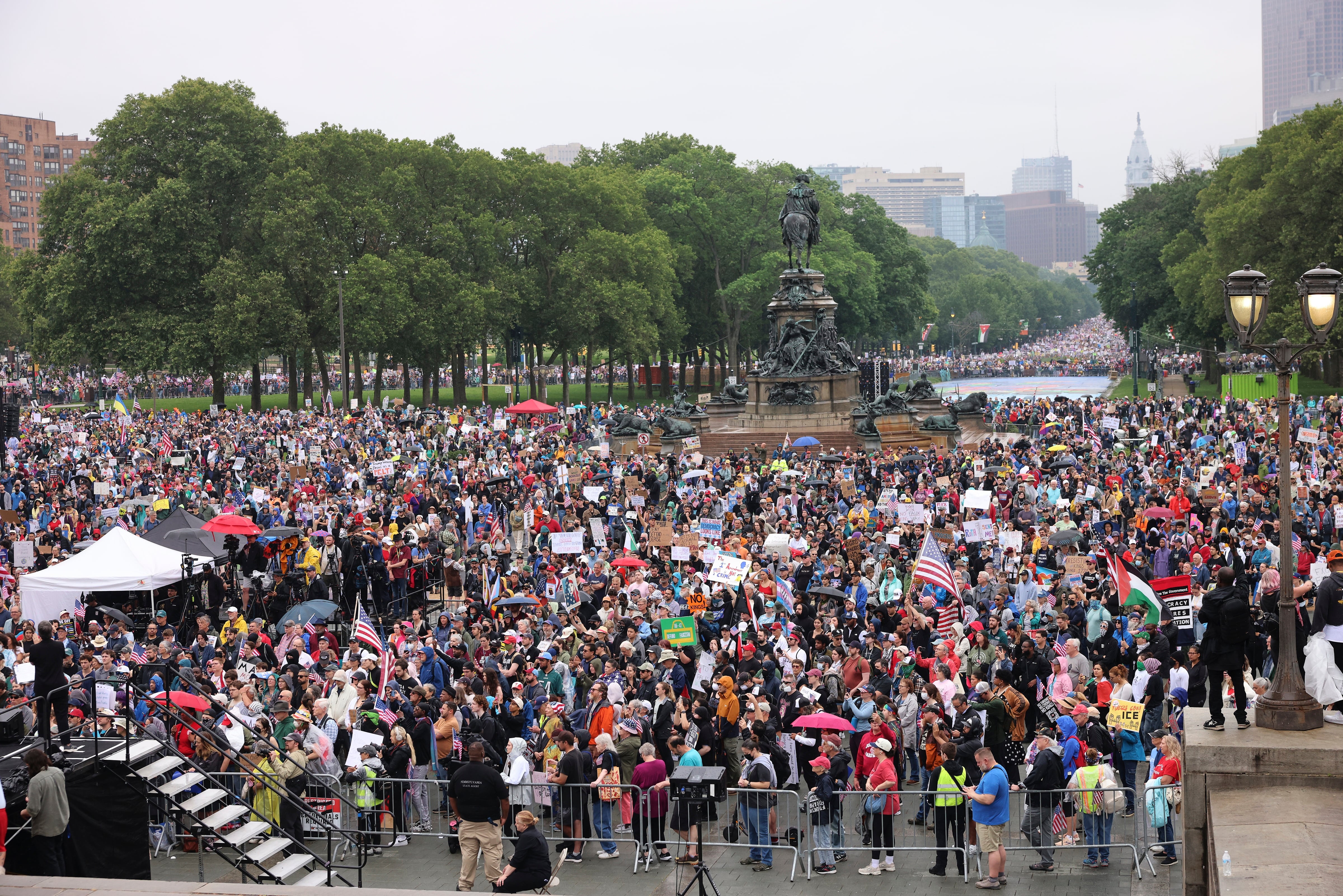 Philadelphia: Demonstrators fill Eakins Oval in front of the Philadelphia Museum of Art.
