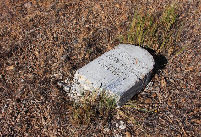 An undated tombstone in the cemetery rear Riley, Oregon.
