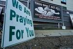 Abortion debate epicenter: Mississippi clinic stays open
